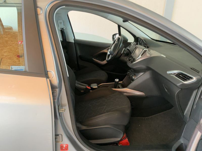 Peugeot 2008 1.2 VTi Active — zdjęcie 11