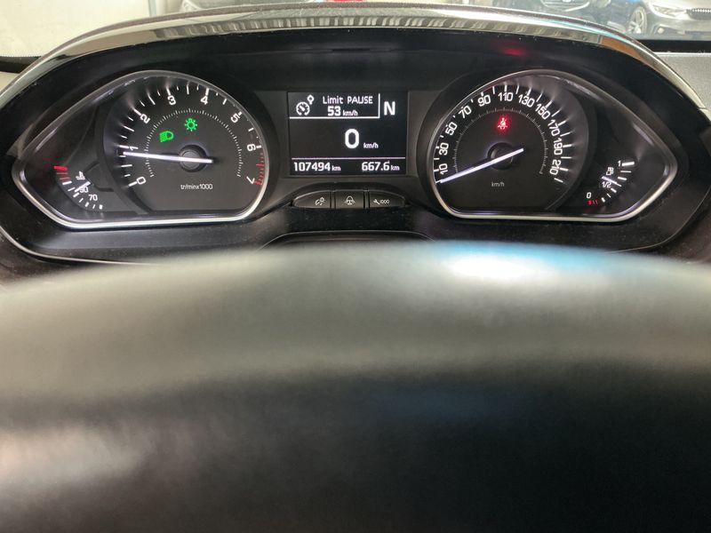 Peugeot 2008 1.2 VTi Active — zdjęcie 13