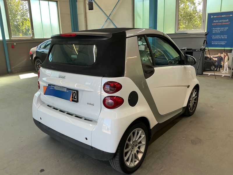 Smart fortwo 1.0 Micro Hybrid Drive passion — zdjęcie 2