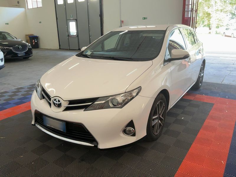 Toyota Auris 1.4 Turbodiesel Active 2014 – снимка 1