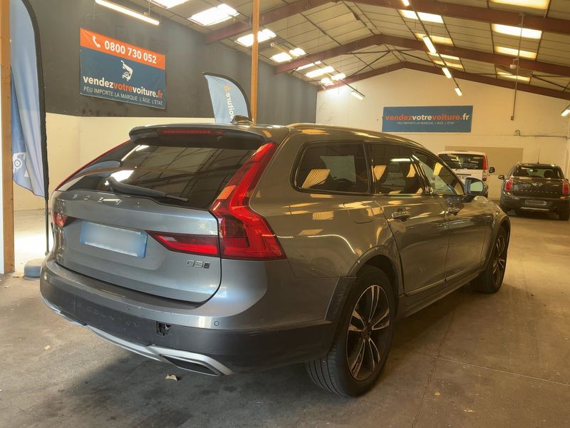 Volvo V90 Cross Country 2.0 D5 Pro AWD — zdjęcie 6