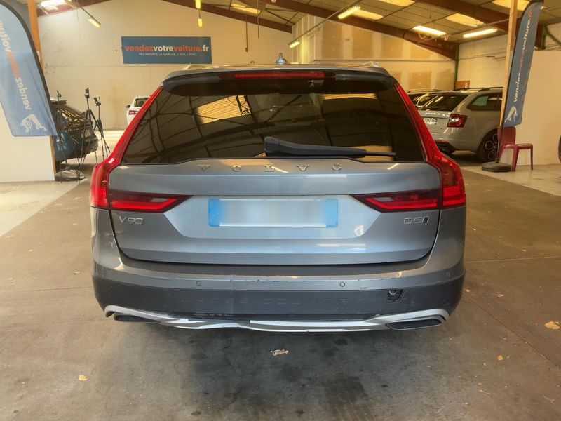 Volvo V90 Cross Country 2.0 D5 Pro AWD — zdjęcie 5