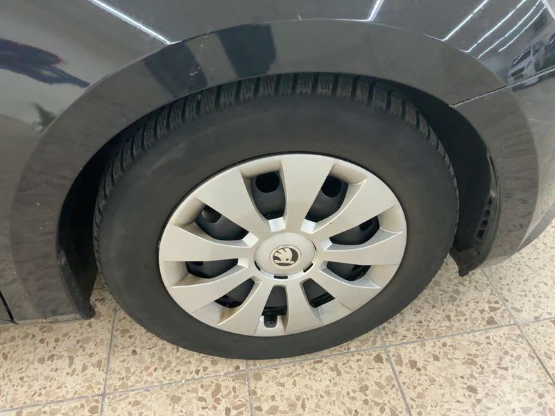 Skoda Superb 2.0 TDI Premium Edition 2019 – снимка 11