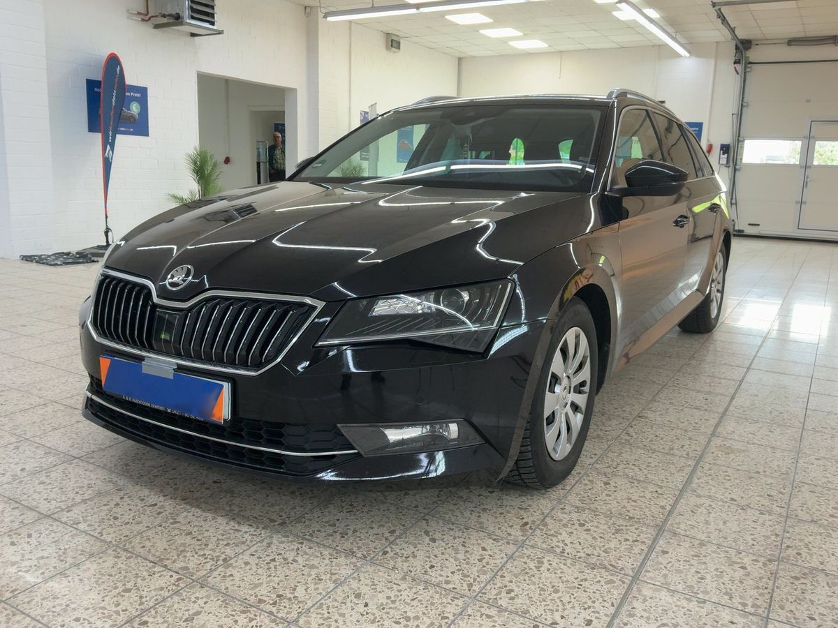 Skoda Superb 2019 — photo 1