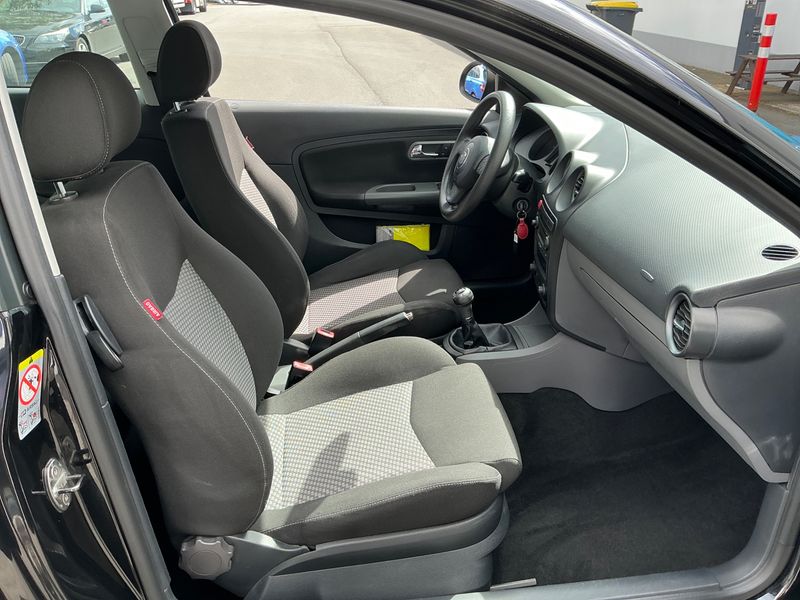 Seat Ibiza 1.6 Reference — zdjęcie 3
