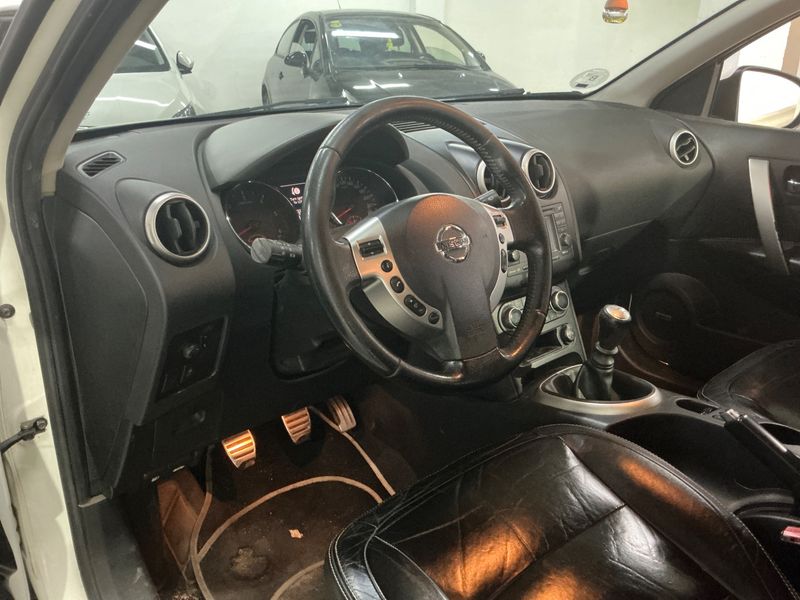 Nissan Qashqai+2 1.5 Turbodiesel Acenta 2011 – снимка 27