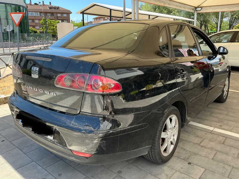 Seat Cordoba 1.9 TDI Sport — zdjęcie 2