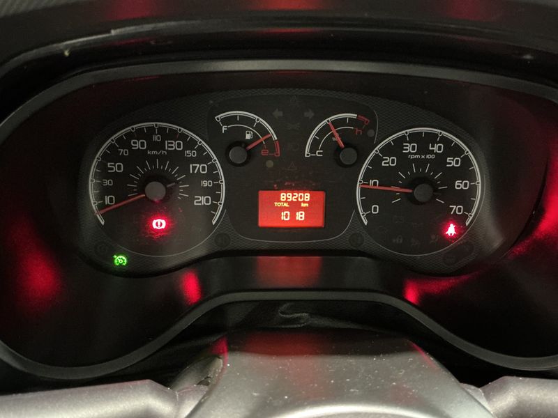 Fiat Doblo 1.6 JTDM Dynamic 2015 – снимка 18