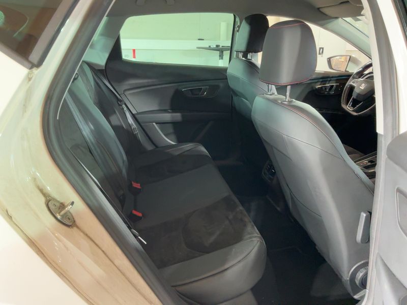 Seat Leon 1.4 TSI ACT FR — zdjęcie 14