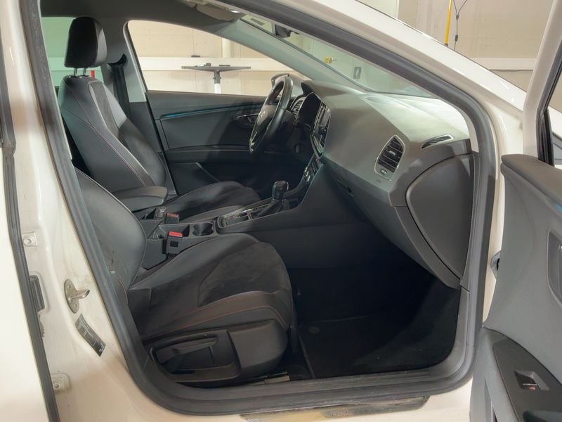 Seat Leon 1.4 TSI ACT FR — zdjęcie 11