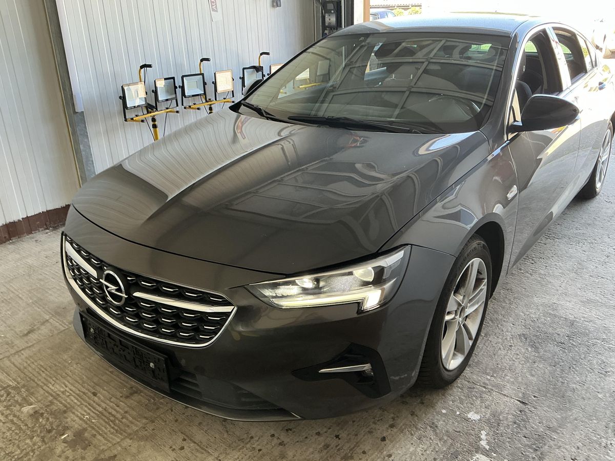 Opel Insignia 2022 — photo 1
