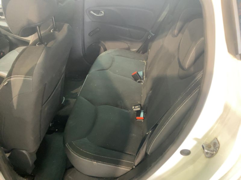 Renault Clio 0.9 Energy Limited — zdjęcie 14