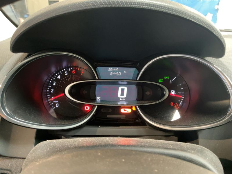 Renault Clio 0.9 Energy Limited — zdjęcie 13