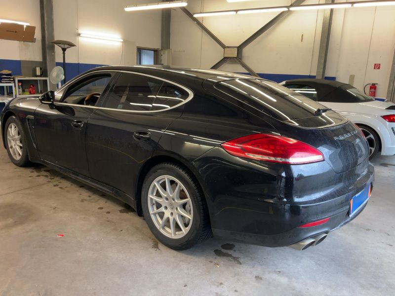 Porsche Panamera 4S — zdjęcie 3