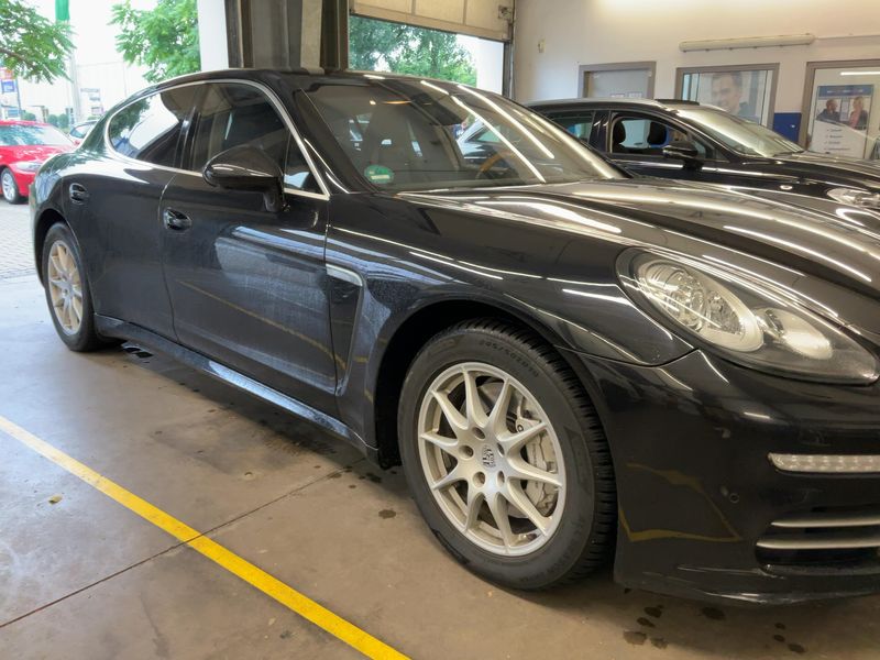 Porsche Panamera 4S — zdjęcie 8