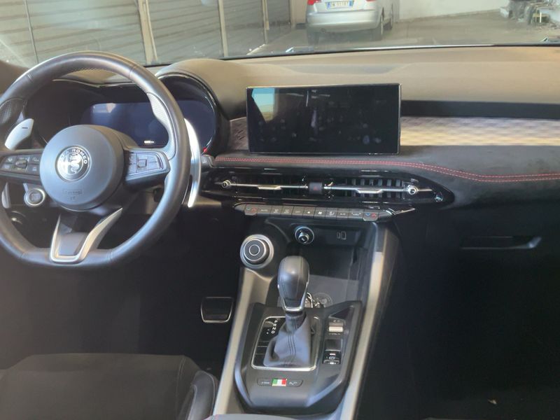 Alfa Romeo Tonale 1.3 Plug-in Hybrid Veloce AWD — zdjęcie 12