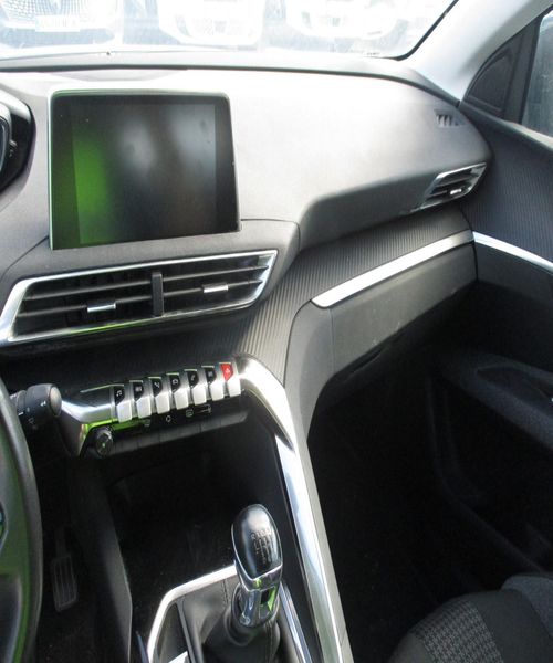 Peugeot 3008 1.5 Blue-HDi Active Pack — zdjęcie 12