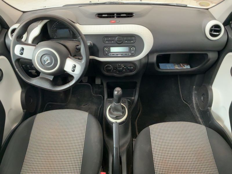 Renault Twingo 1.0 SCe Live — zdjęcie 12