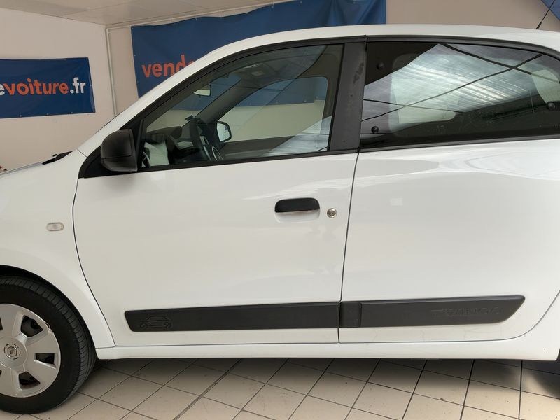 Renault Twingo 1.0 SCe Live — zdjęcie 4