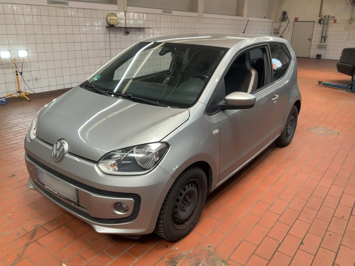 Volkswagen up! 2015