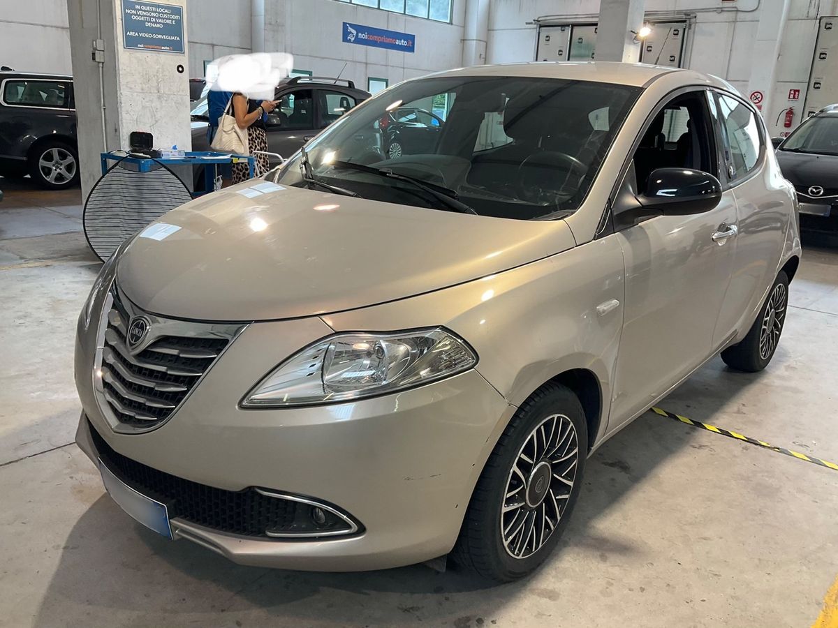 Lancia Ypsilon 2015
