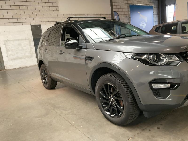 Land Rover Discovery Sport 2.0 Td4 SE AWD 2018 – снимка 12