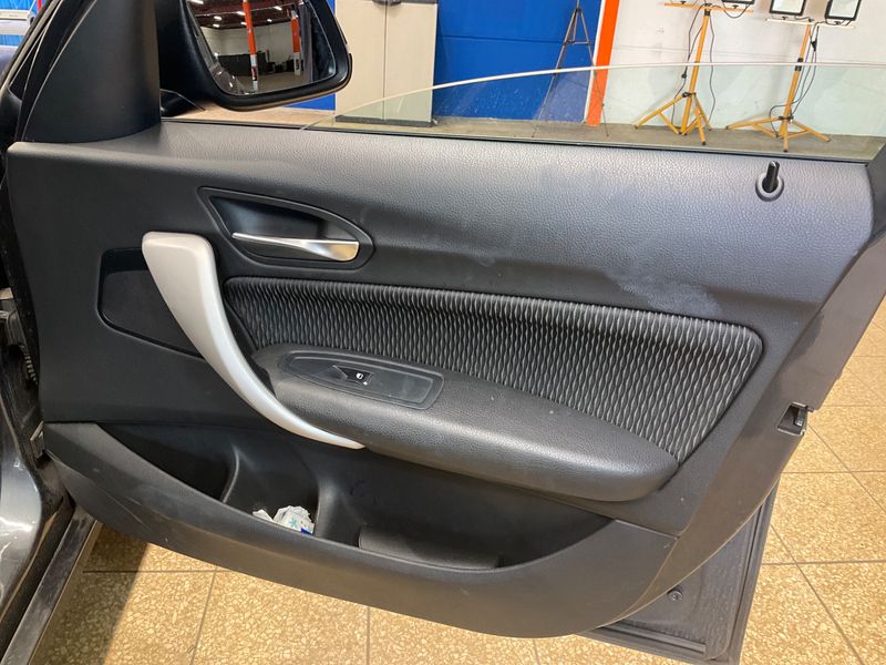 BMW 1er 118i Advantage 2018 – снимка 25