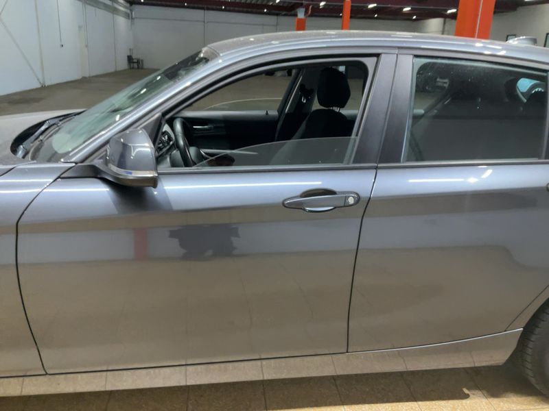 BMW 1er 118i Advantage 2018 – снимка 4