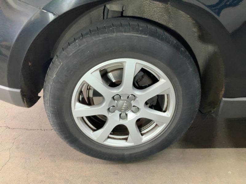 Audi Q5 2.0 TDI quattro 2011 – снимка 9