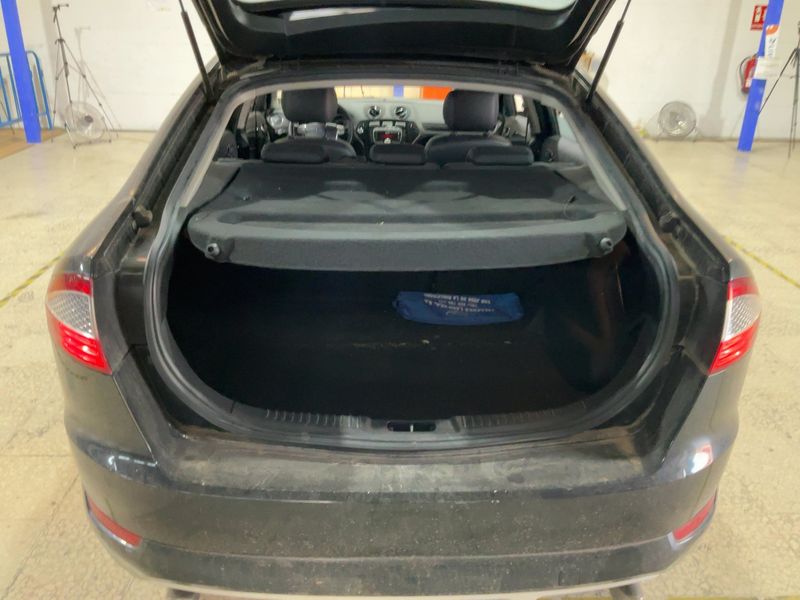 Ford Mondeo 2.2 TDCi Titanium S — zdjęcie 10