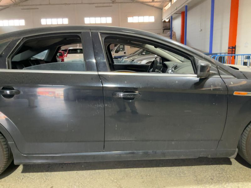 Ford Mondeo 2.2 TDCi Titanium S — zdjęcie 7