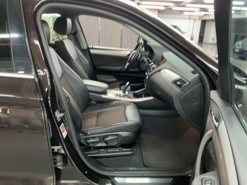 BMW X4 xDrive 20d — zdjęcie 11