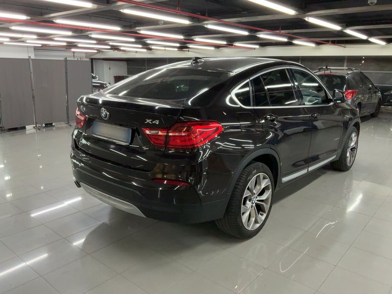 BMW X4 xDrive 20d — zdjęcie 6