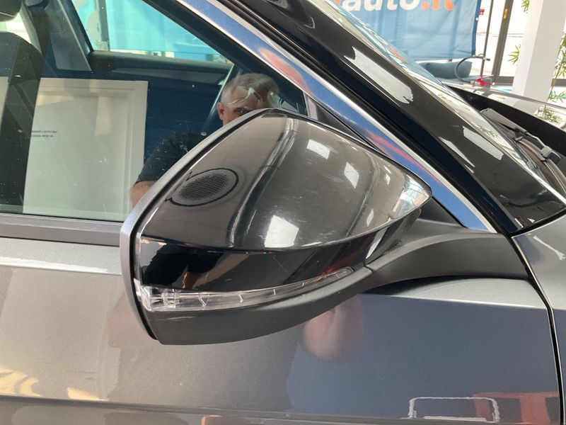 Volkswagen T-Roc 2.0 TDI Style 2021 – снимка 24