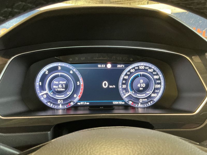 Volkswagen Tiguan 2.0 TDI Carat Edition 4Motion BlueMotion Tech — zdjęcie 13