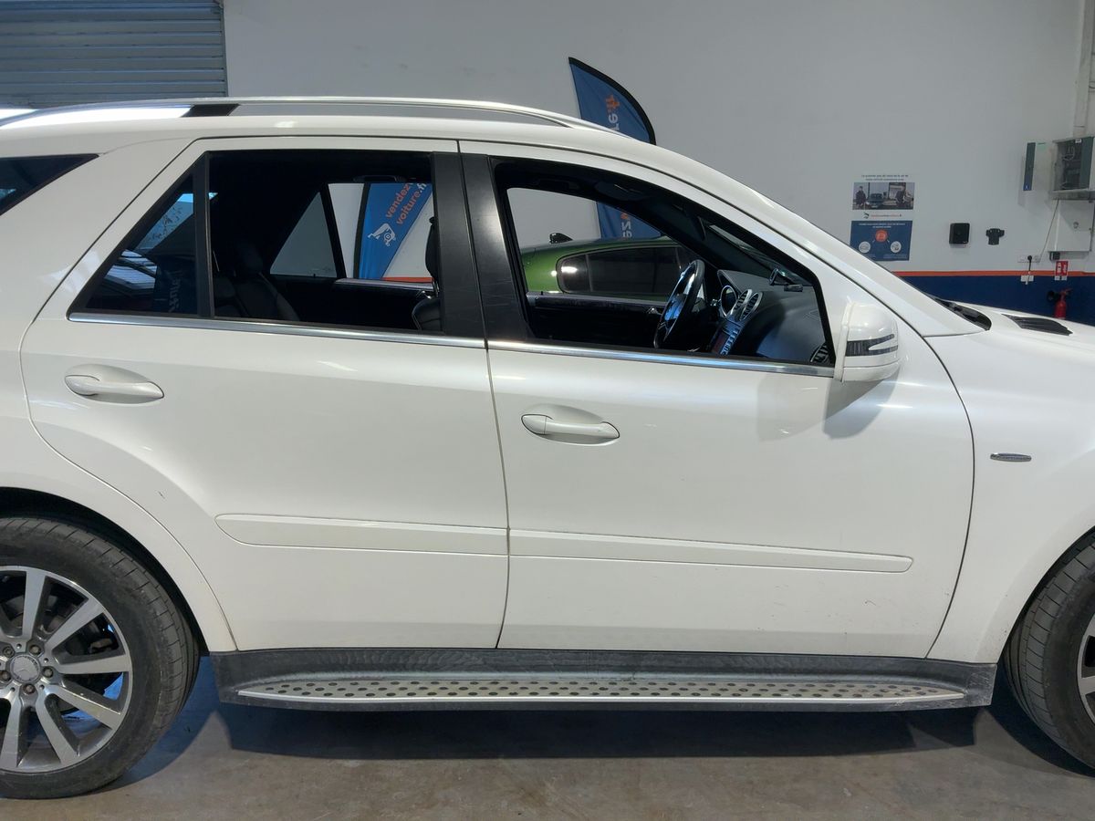 Mercedes-Benz M-Klasse 2011 — photo 11
