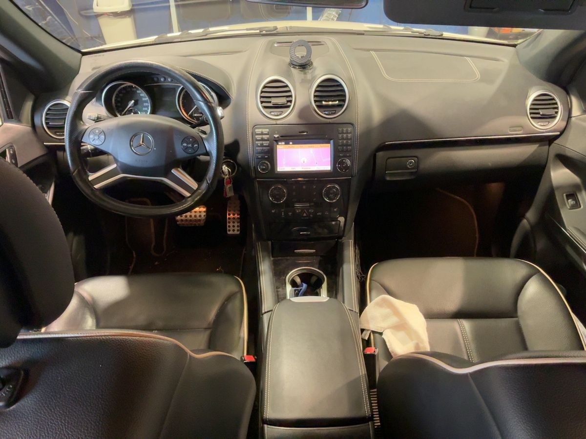 Mercedes-Benz M-Klasse 2011 — photo 18