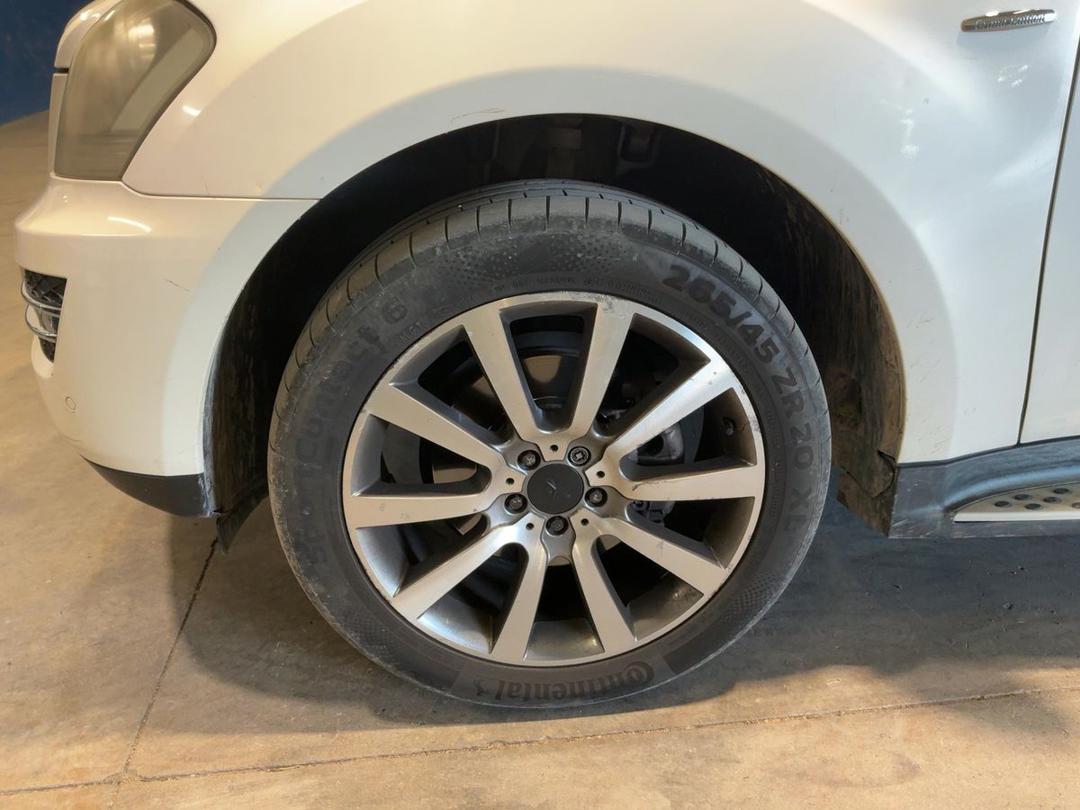 Mercedes-Benz M-Klasse 2011 — photo 4