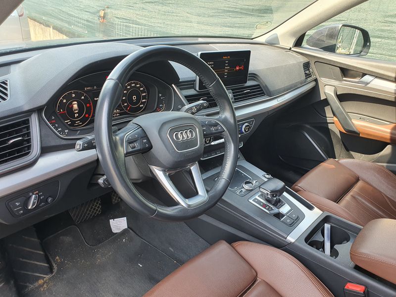 Audi Q5 40 TDI quattro Sport — zdjęcie 11