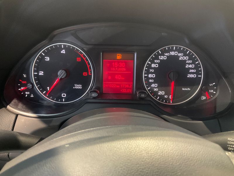 Audi Q5 2.0 TDI quattro — zdjęcie 13