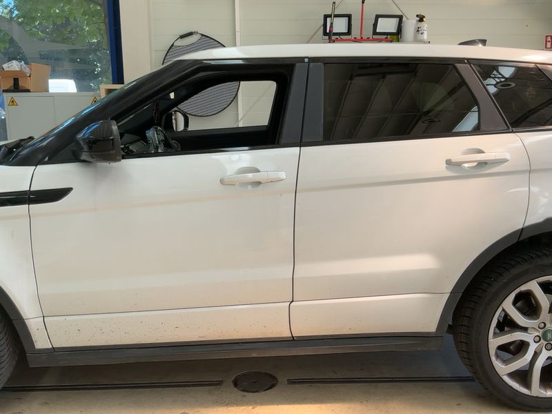Land Rover Evoque 2.0 Sd4 SE Dynamic 2018 – снимка 4