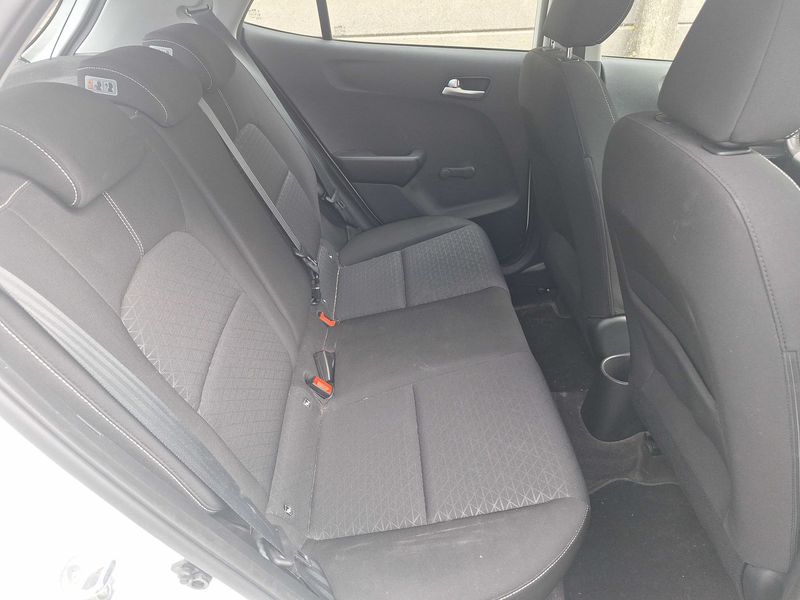 Kia Picanto 1.0 Active — zdjęcie 13