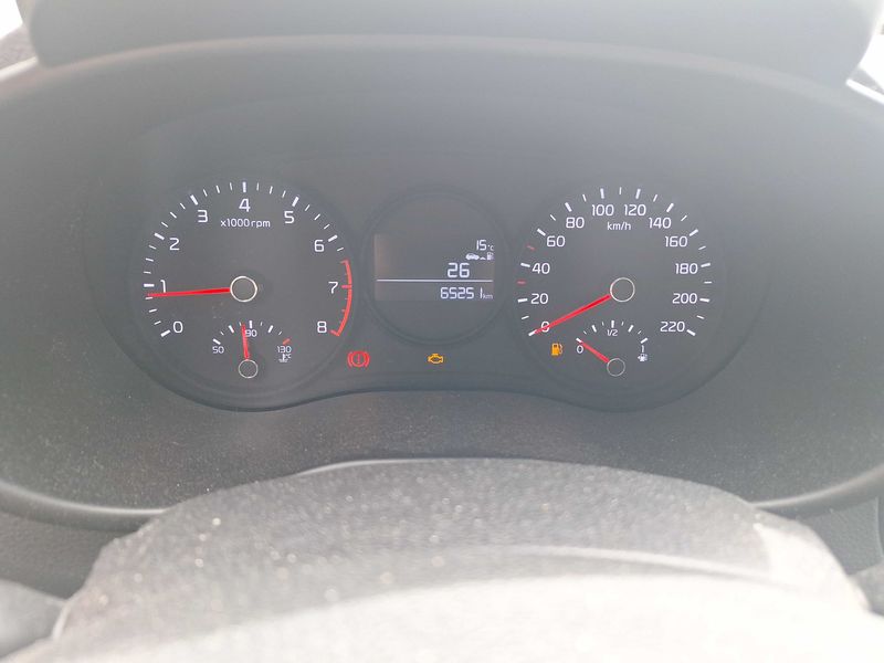Kia Picanto 1.0 Active — zdjęcie 12