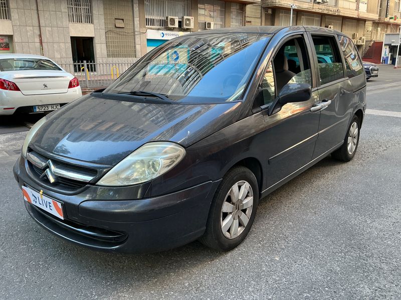 Citroen C8 2.0 HDi Premier — zdjęcie 1