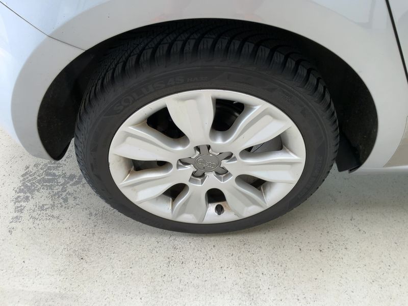 Audi A1 Sportback 1.6 TDI Ambition 2014 – снимка 9