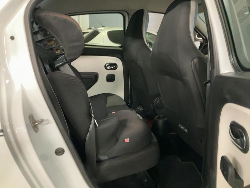 Renault Twingo 1.0 SCe Zen — zdjęcie 14