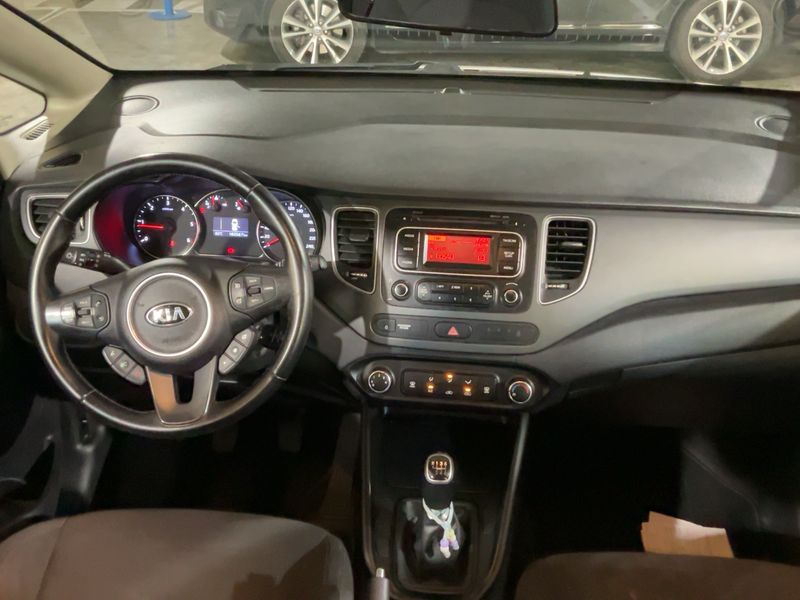 Kia Carens 1.7 CRDi Concept — zdjęcie 12