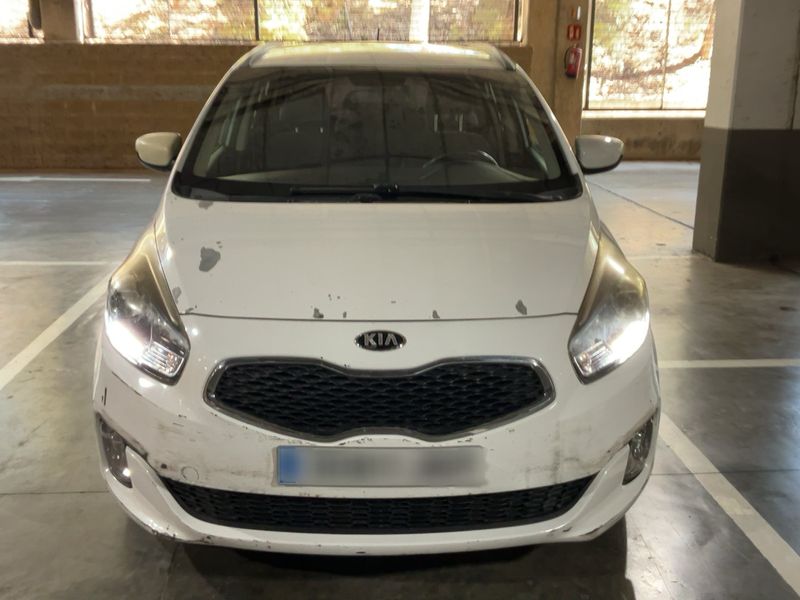 Kia Carens 1.7 CRDi Concept — zdjęcie 9