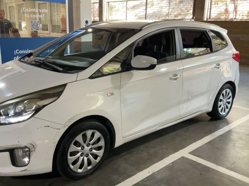 Kia Carens 1.7 CRDi Concept — zdjęcie 2