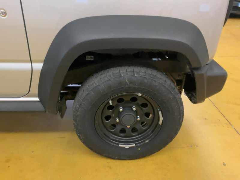 Suzuki Jimny 1.5 Comfort Allgrip NFZ 2022 – снимка 5